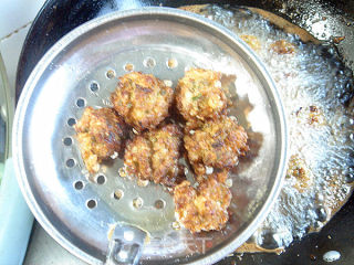 Deep-fried Delicious---【radish Pork Meatballs】 recipe