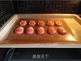 Piggy Lucky Bag Macaron recipe