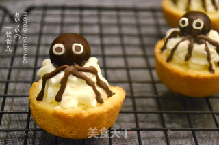 Halloween Spider Cream Chiffon Cake recipe