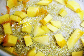 Quinoa Vegetable Porridge Baby Food Supplement, Pumpkin + Spinach Leaves + Chrysanthemum Leaves recipe