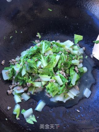 Cabbage with Minced Meat and Milk recipe