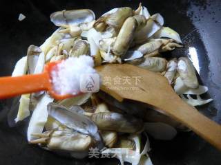 Leishan Fried Razor Clams recipe