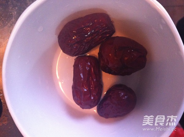 Jujube, Longan, Black Fungus Juice recipe