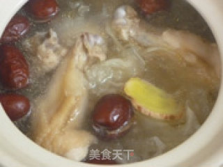 Pot Chicken Wings with Red Dates recipe