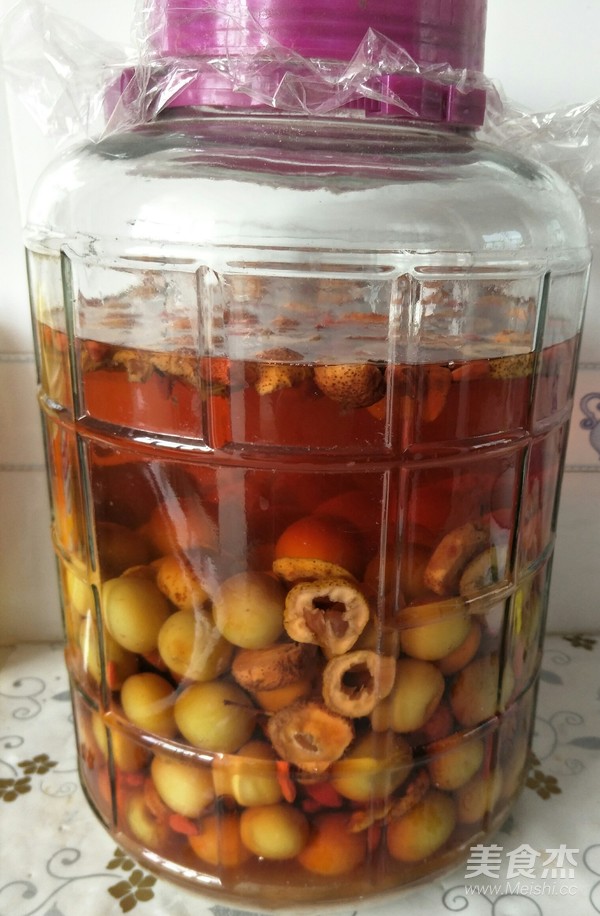 Chinese Wolfberry and Green Plum Wine recipe