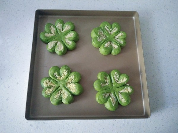 Four-leaf Clover Bread recipe