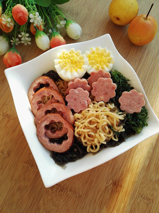 Instant Noodles with Red Sausage and Egg