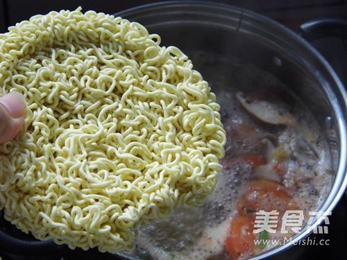 Hong Kong Style Egg Noodles recipe
