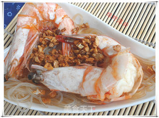 Steamed Prawns with Golden Garlic Powder recipe