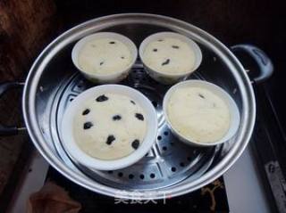 Can Make Cake without An Oven-bowl Steamed Blackcurrant Cake recipe
