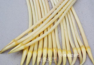 Pickled Pepper Lotus Root Strips recipe