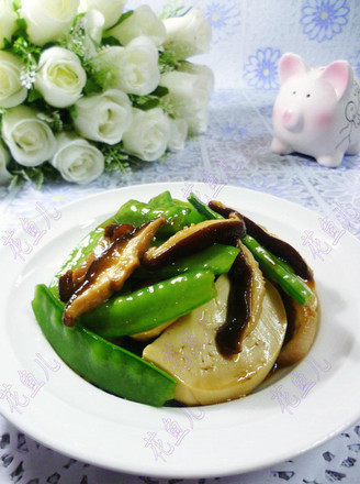 Small Vegetarian Chicken with Mushrooms and Snow Peas recipe