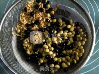 Red Dates, Oats, Two Beans, Soy Milk recipe