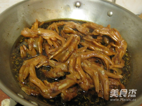 Stewed Duck Feet recipe