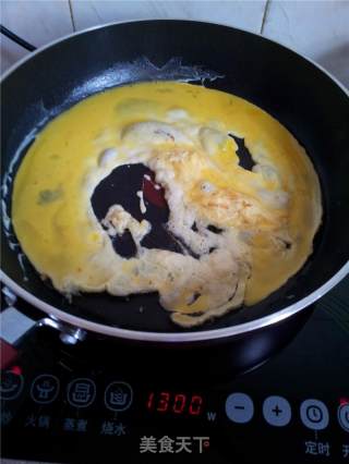 Scrambled Eggs with Tomatoes recipe