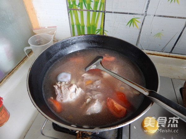 Tomato Pork Ribs Hot Pot recipe