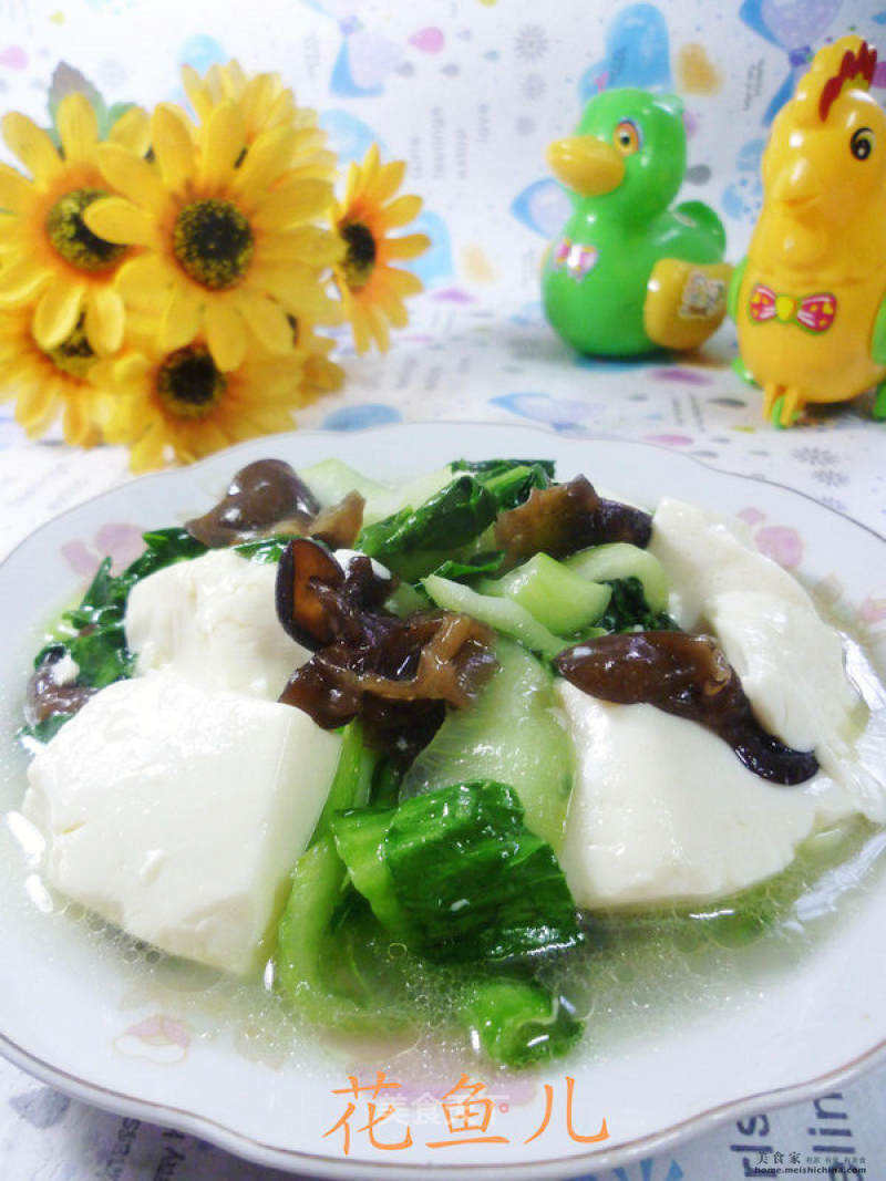 Black Fungus and Green Vegetable Tofu