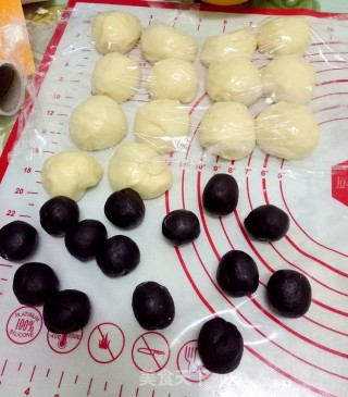 Red Bean Roll Bread recipe