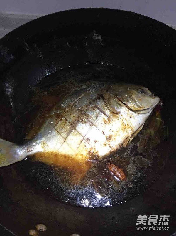 Simple and Easy to Learn Braised Pomfret recipe