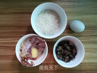 Salted Egg Congee with Squid and Oyster Sauce recipe