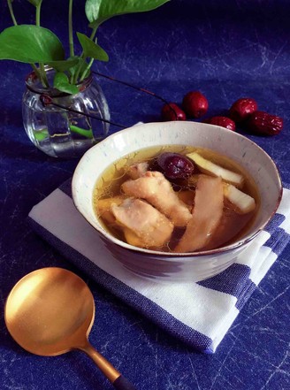 Sand Ginseng Yuzhu Coconut Chicken Soup (with Coconut Method)