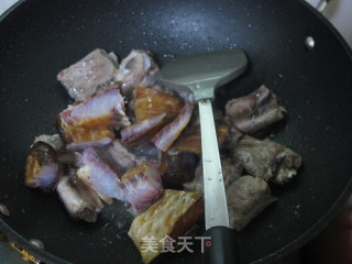 Nanchang Special Salted Fish Braised Pork Ribs recipe