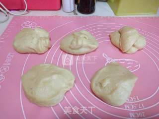 Bean Paste Twisted Bun recipe