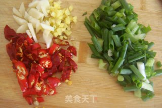 Simple Home Cooking---spicy and Sour Lotus Root recipe