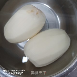 Fried Lotus Root with Purple Cabbage recipe