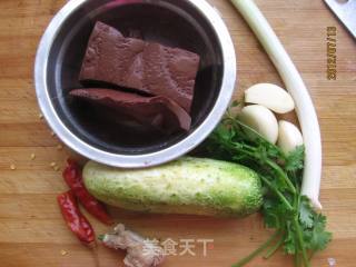 Cucumber and Pork Blood Soup recipe