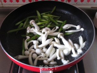 Asparagus and White Mushroom recipe