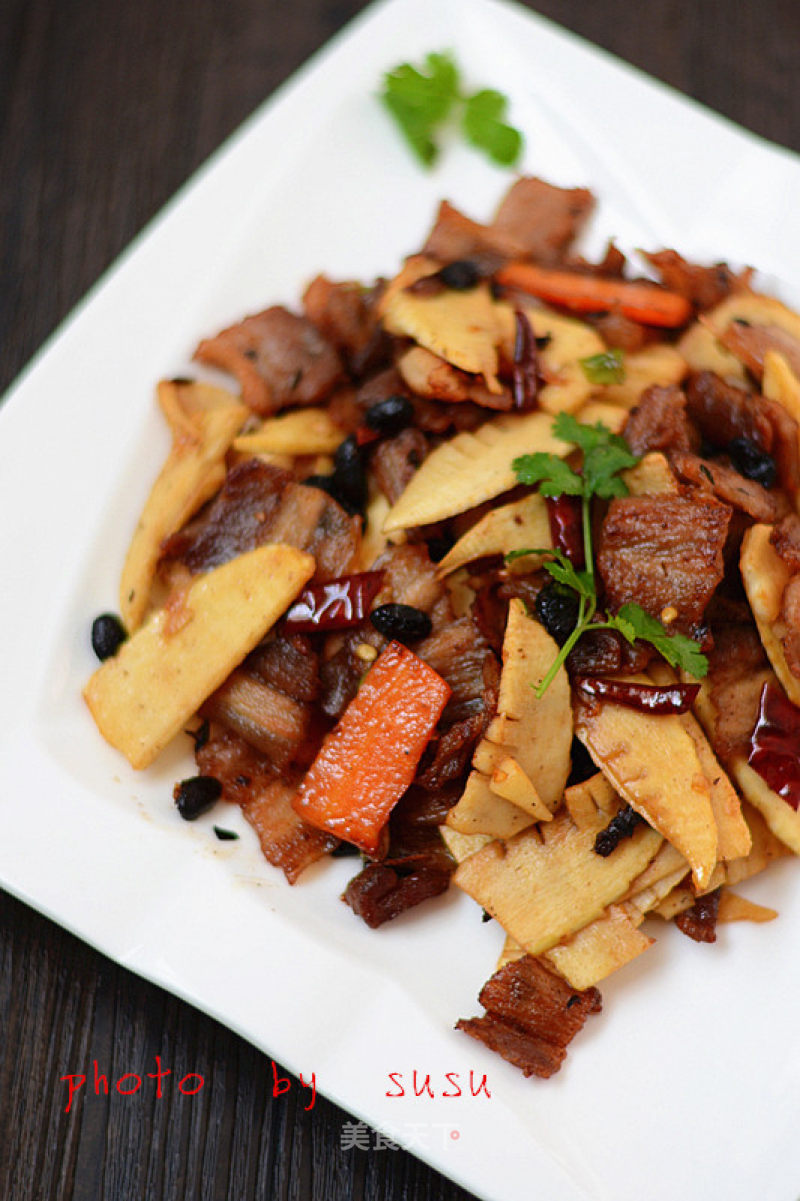 #trust之美# Fried Pork with Winter Bamboo Shoots recipe