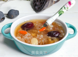 Sydney White Fungus Soup with Rock Sugar recipe