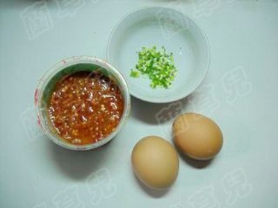 Steamed Buns with Cumin Spicy Sauce recipe