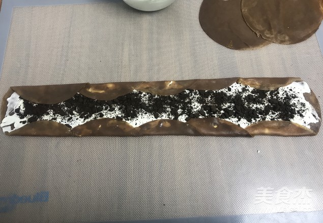 Coco Oreo Towel Roll recipe