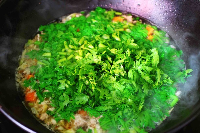 Chrysanthemum Minced Pork Nutrition Soup recipe