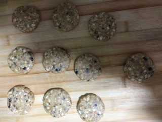 Method for Making Nutritious Oatmeal and Walnut Crisp recipe