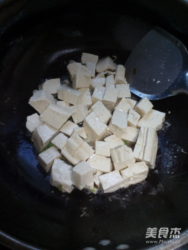 Enoki Mushroom Seafood Stewed Tofu recipe