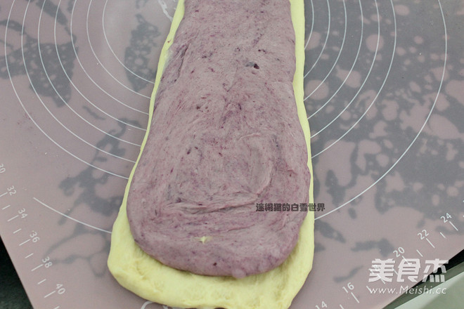 Purple Sweet Potato Two-color Toast recipe