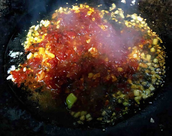 Stir-fried Snails with Colored Pepper and Hot Sauce recipe