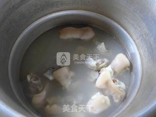 Boiled Pork Trotters with Bamboo Shoots recipe