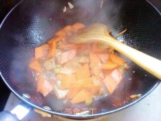 Stir-fried Pork with Green Peppers and Carrots recipe