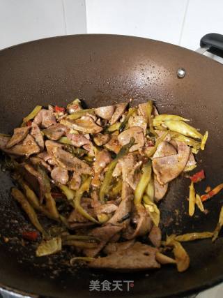 Stir-fried Pork Liver with Hot and Sour recipe