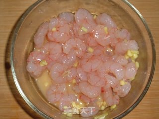 Cantonese Shrimp Intestine Noodles recipe