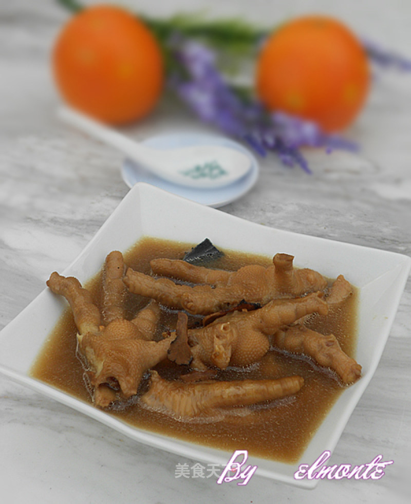 Medicated Chicken Feet Soy Soup