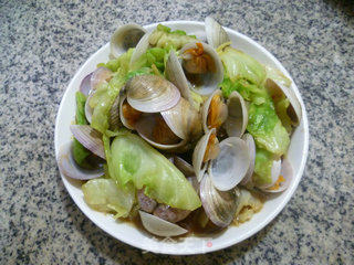 Stir-fried Clams with Cabbage recipe