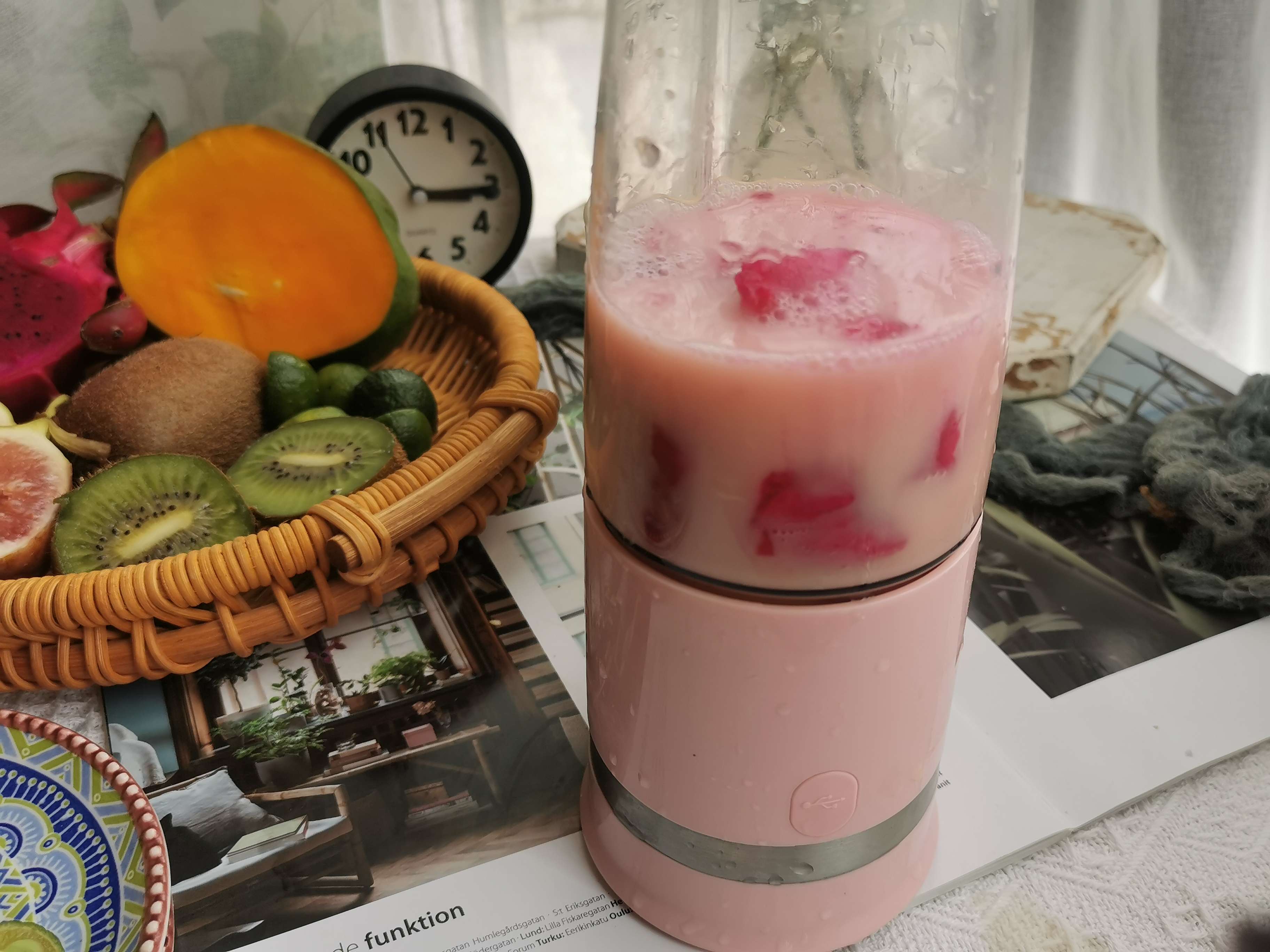 Colorful Fruit Milkshake recipe