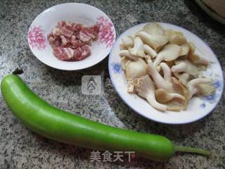 Boiled Long Melon with Bacon Xiu Zhen Mushroom recipe