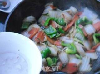 Home-style Stir-fry---[carrots, Green Peppers and Cabbage Slices] recipe