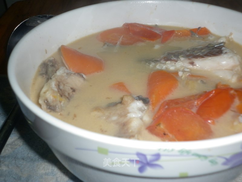 Carrot Tomato Fish Bone Soup